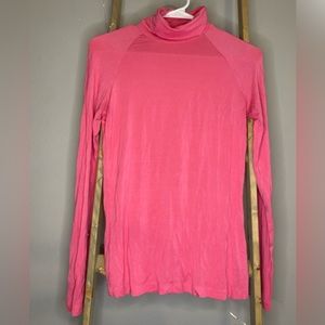 Women’s Lilly Pulitzer Pink Turtleneck Size XS